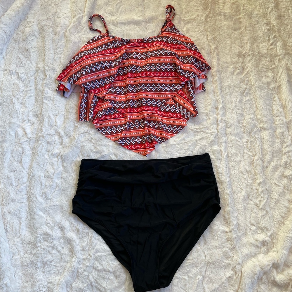 Women’s flouncy top bikini Size XL
